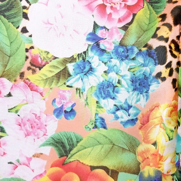 Animal Print Floral Chiffon Blouse M Flutter - Picture 6 of 8
